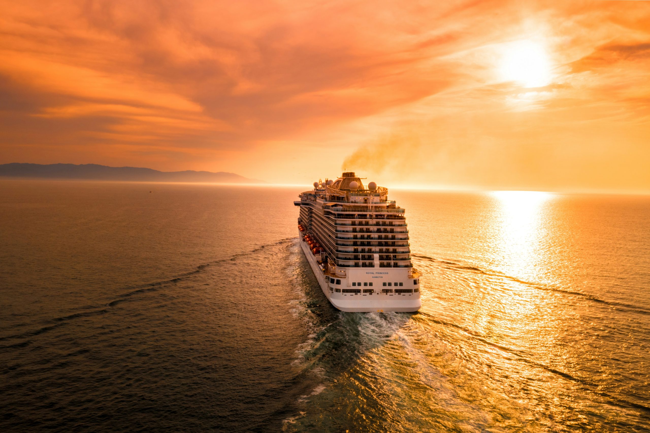 discover the best cruise deals and itineraries for your next vacation. book now and set sail on the adventure of a lifetime!