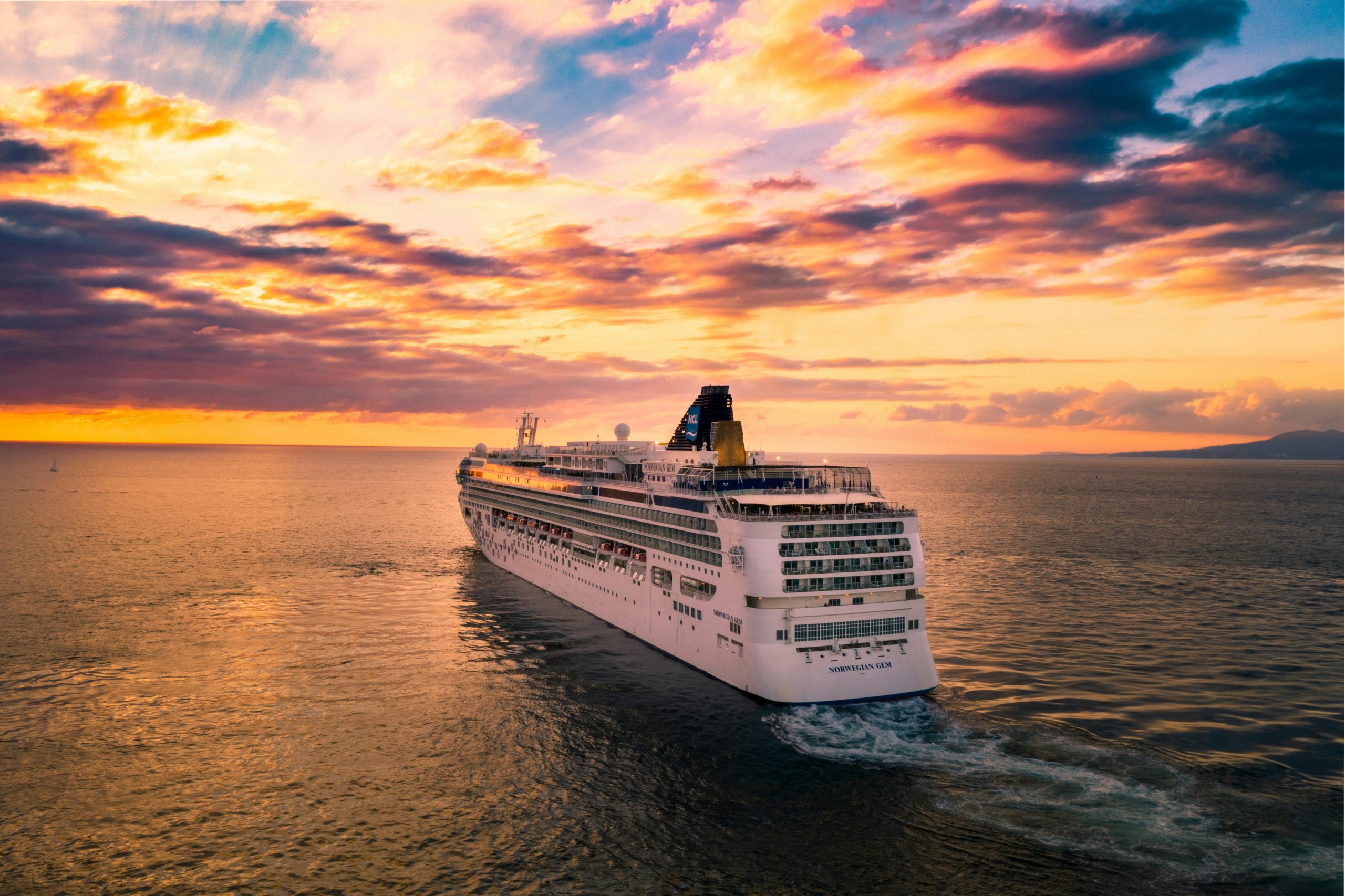 discover the ultimate adventure with our thrilling cruise experiences. explore the world's most breathtaking destinations and create unforgettable memories on a luxurious cruise escape.
